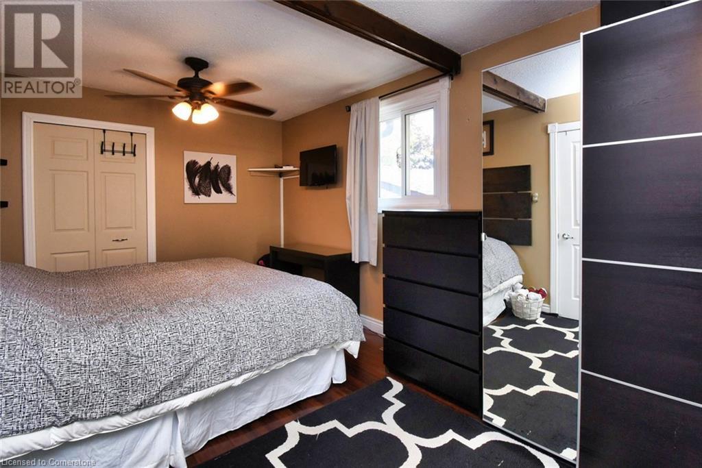 Photo 20 of 59 Yorkdale Crescent, Hamilton ON