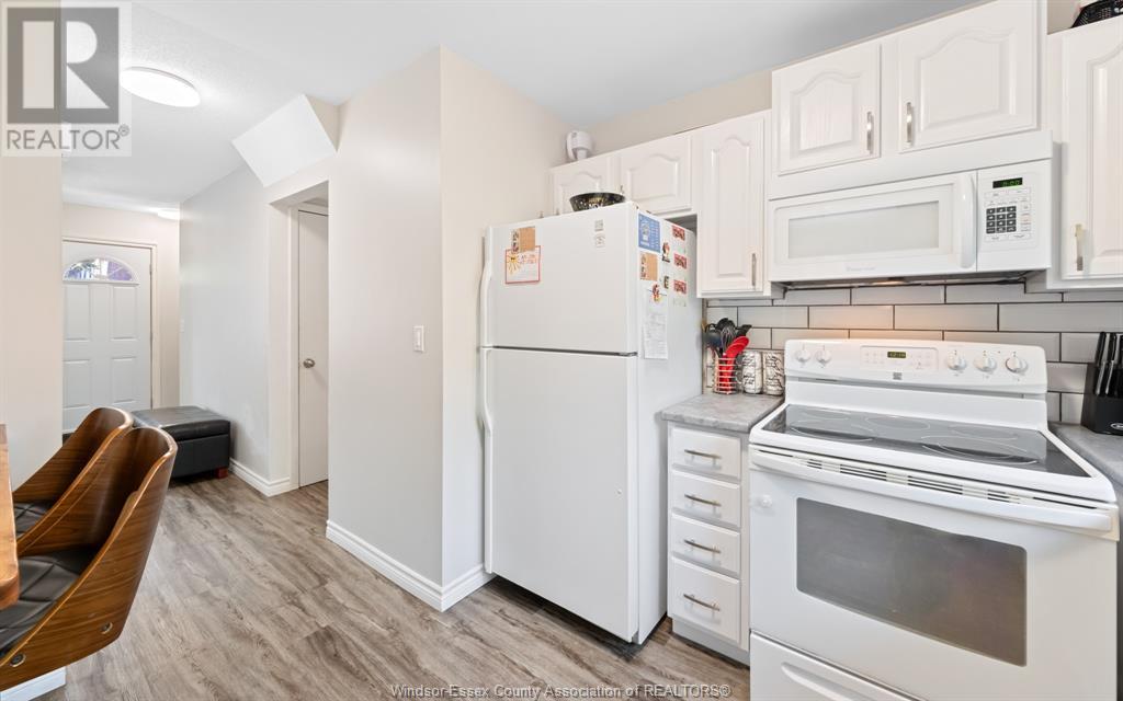 Photo 18 of 5510 Empress, Windsor ON