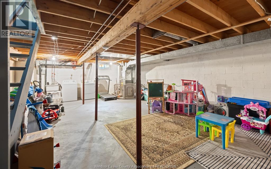 Photo 28 of 5510 Empress, Windsor ON
