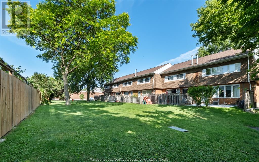 Photo 29 of 5510 Empress, Windsor ON