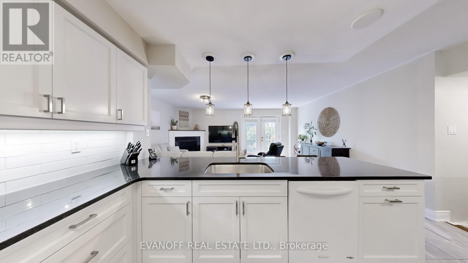 Photo 12 of 150 1995 Royal Road, Pickering ON