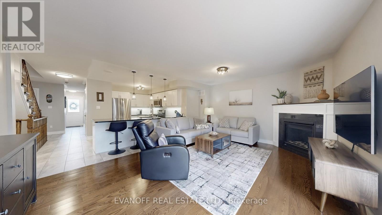 Photo 6 of 150 1995 Royal Road, Pickering ON