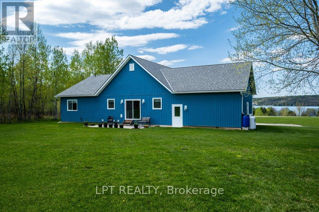 Photo 13 of 9517 County Road 42 Road, Rideau Lakes ON