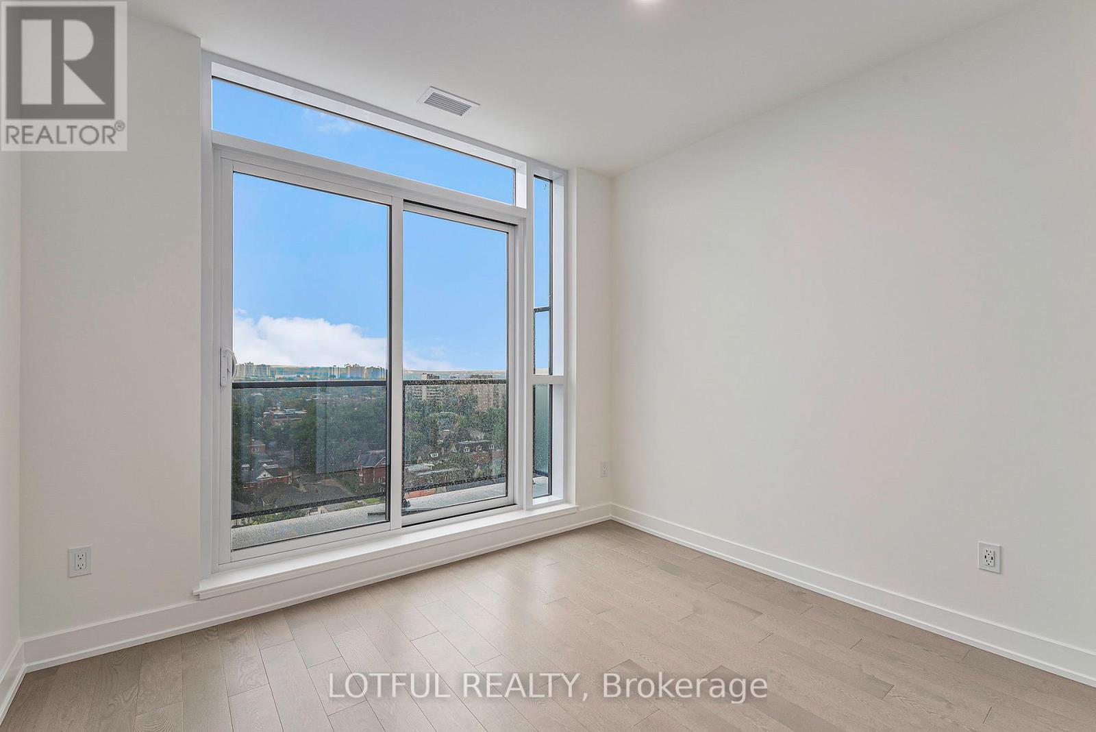 Photo 20 of 1409 560 Rideau Street, Ottawa ON
