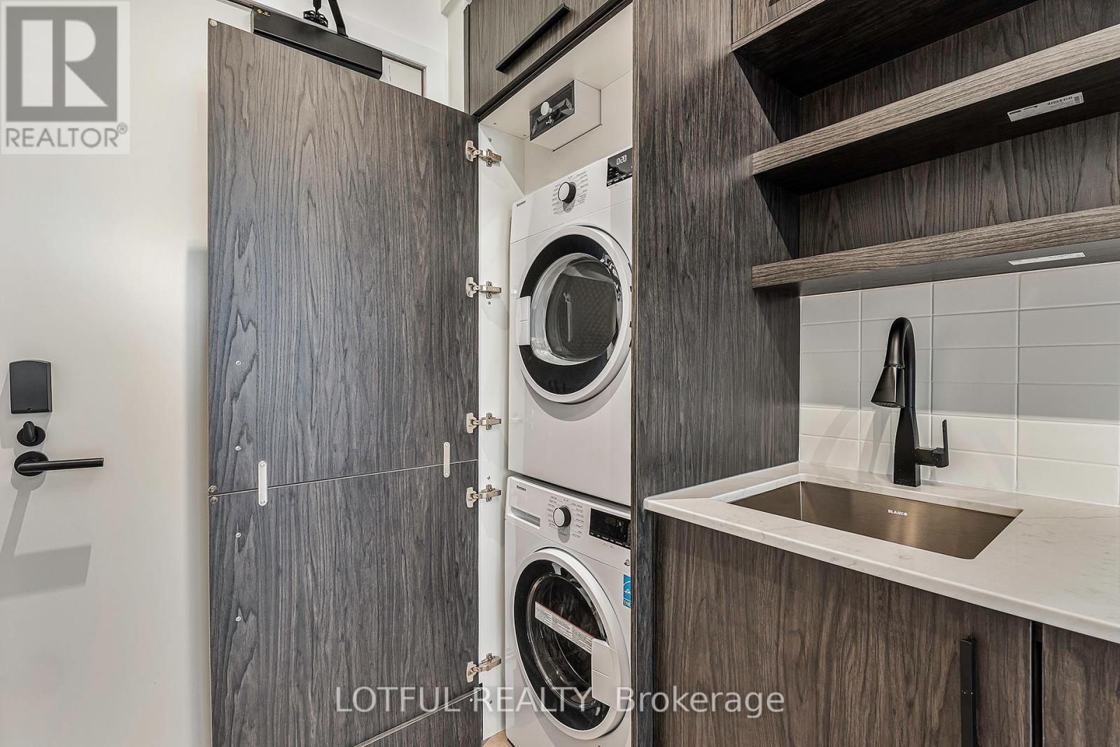 Photo 14 of 1409 560 Rideau Street, Ottawa ON