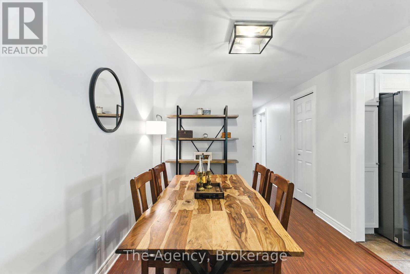 Photo 2 of 43 Elma Street, St Catharines ON