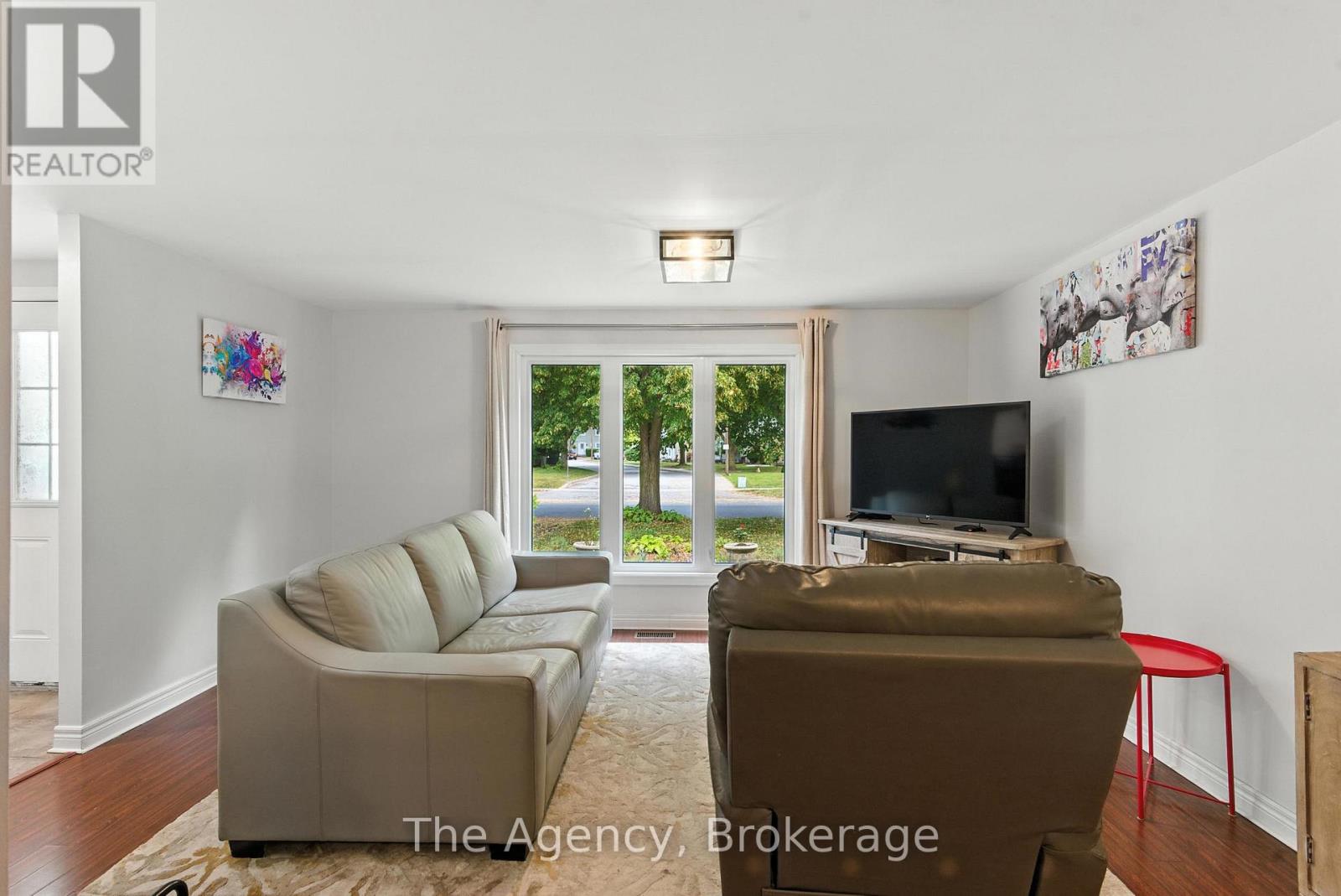 Photo 13 of 43 Elma Street, St Catharines ON