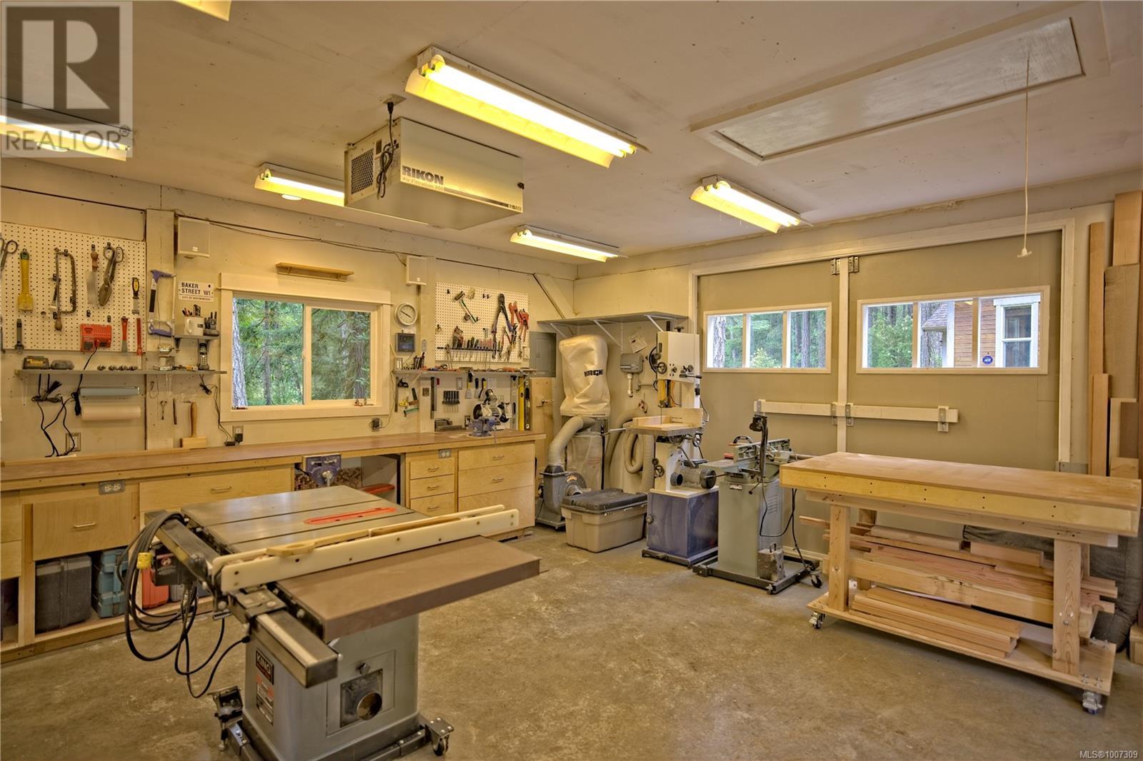 615 Stewart Rd, Salt Spring