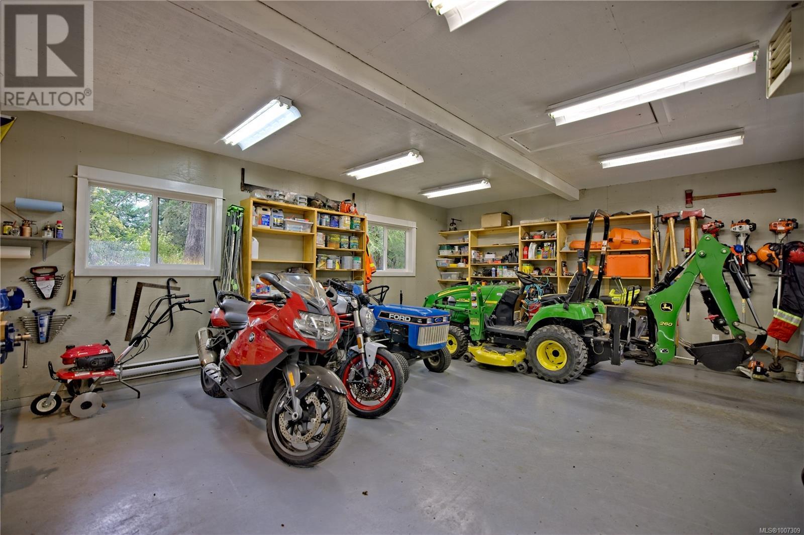 615 Stewart Rd, Salt Spring