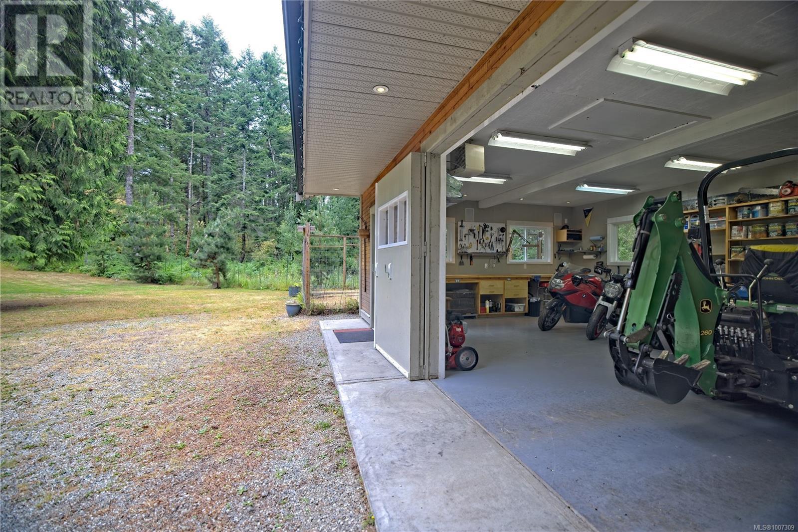 615 Stewart Rd, Salt Spring