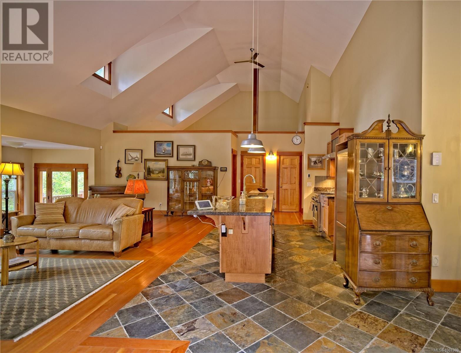 615 Stewart Rd, Salt Spring