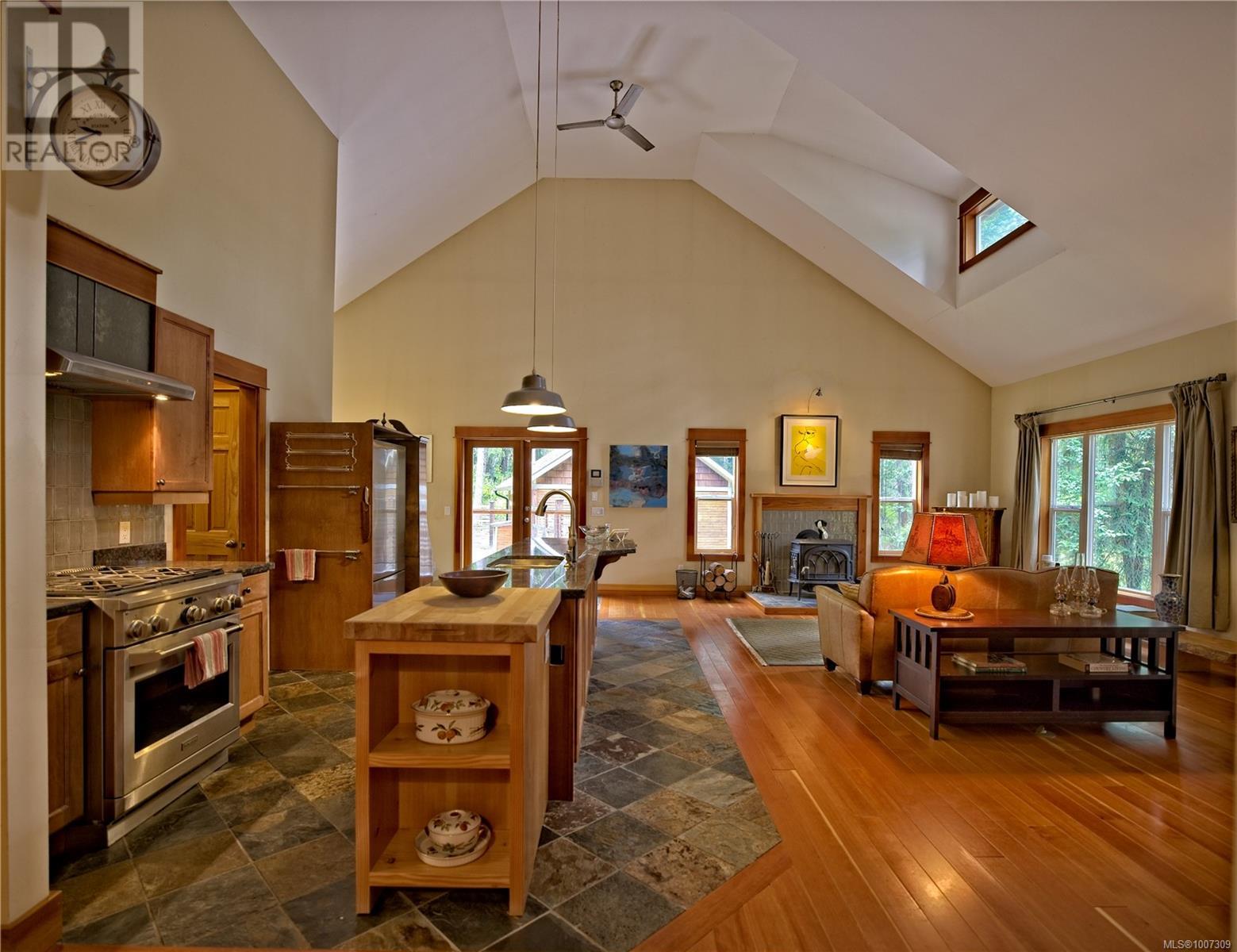615 Stewart Rd, Salt Spring