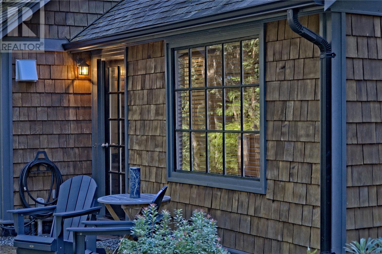 615 Stewart Rd, Salt Spring