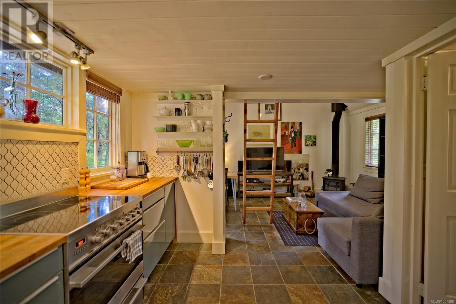 615 Stewart Rd, Salt Spring