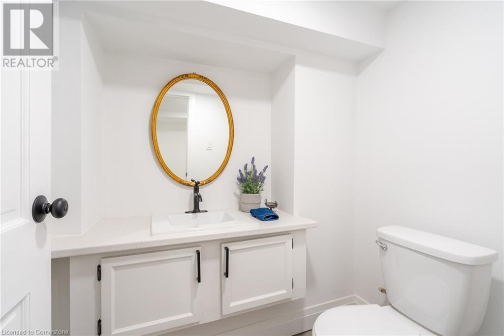 Photo 14 of 299 James Street N, Hamilton ON