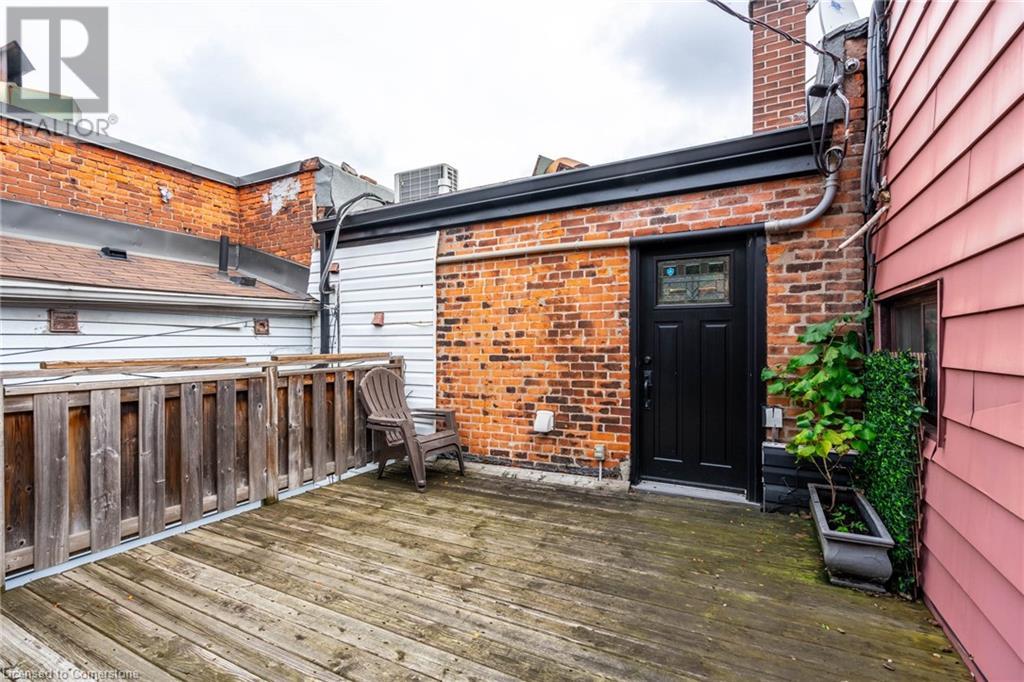 Photo 14 of 299 James Street N, Hamilton ON