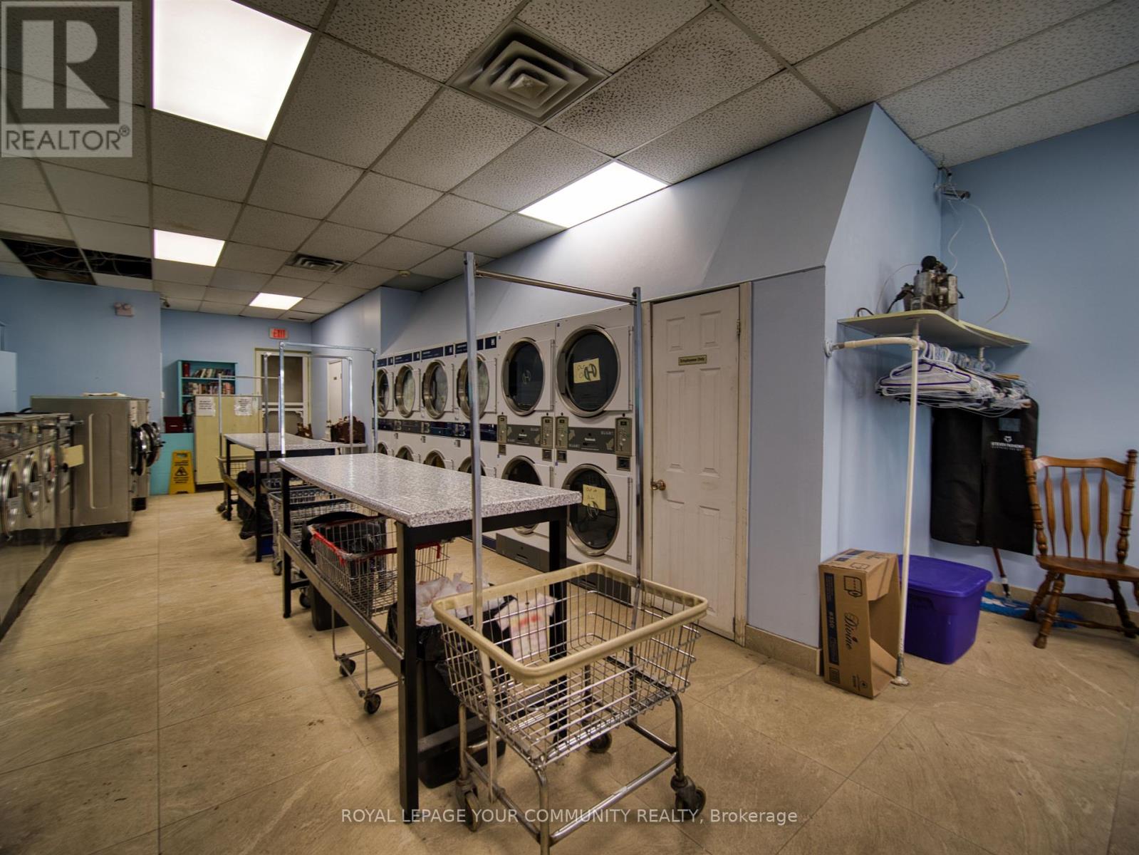 Photo 7 of 190 Simcoe Avenue, Georgina ON