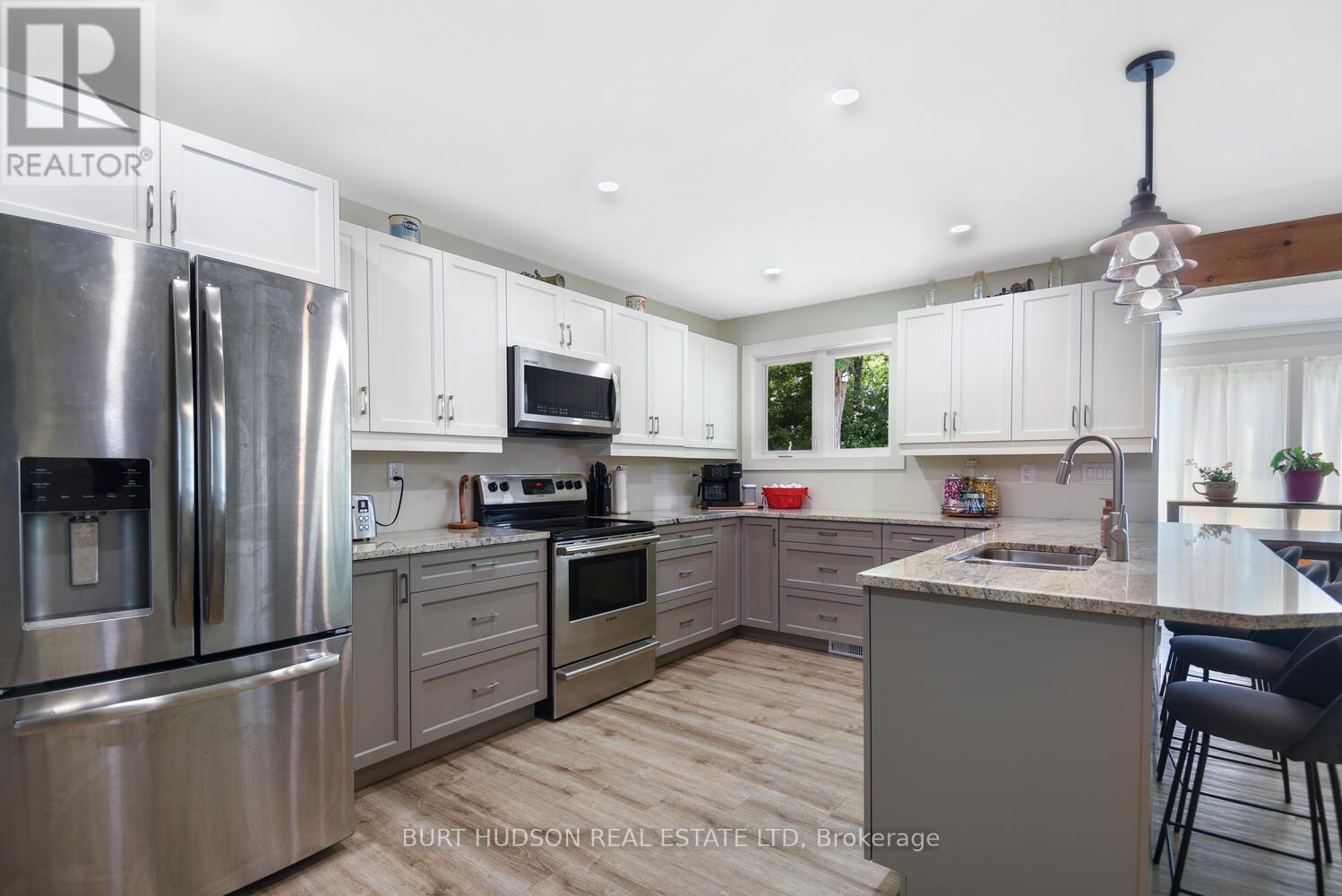 Photo 14 of 5 Perth Street, Rideau Lakes ON