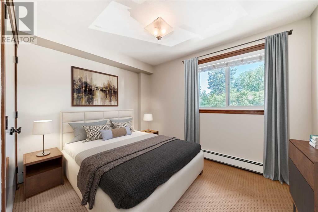 Single Family House for Sale in    Avenue SW Windsor Park Calgary 