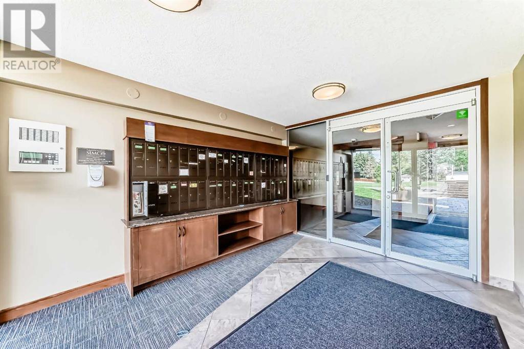 Single Family House for Sale in    Avenue SW Windsor Park Calgary 
