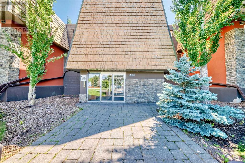 Single Family House for Sale in    Avenue SW Windsor Park Calgary 