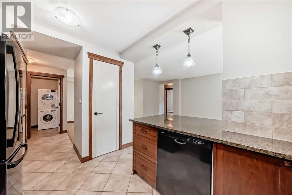Single Family House for Sale in    Avenue SW Windsor Park Calgary 