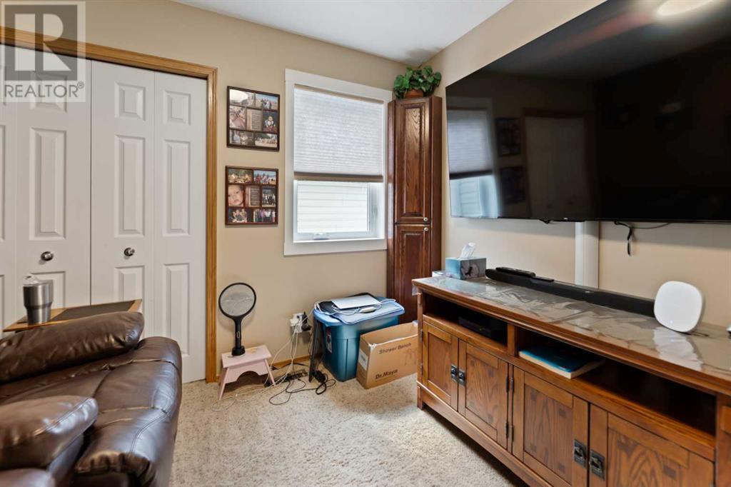 Single Family House Bi-level for Sale in  Coral Keys Villas NE Coral Springs Calgary 