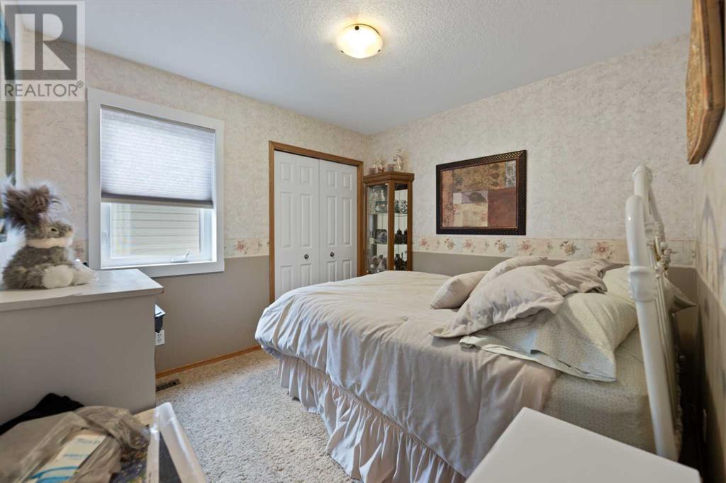 Single Family House Bi-level for Sale in  Coral Keys Villas NE Coral Springs Calgary 