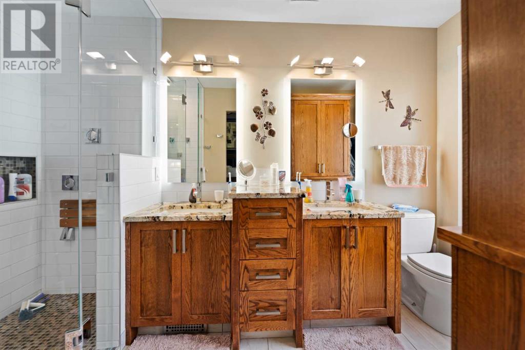 Single Family House Bi-level for Sale in  Coral Keys Villas NE Coral Springs Calgary 