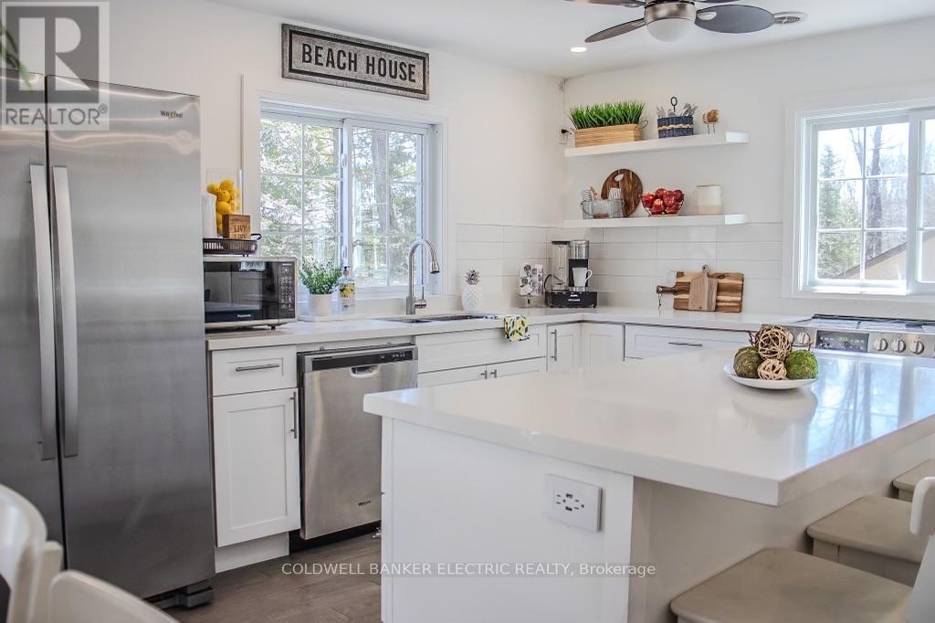 Photo 34 of 18 Bay View Lane, Tudor And Cashel ON