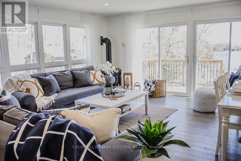 Photo 13 of 18 Bay View Lane, Tudor And Cashel ON