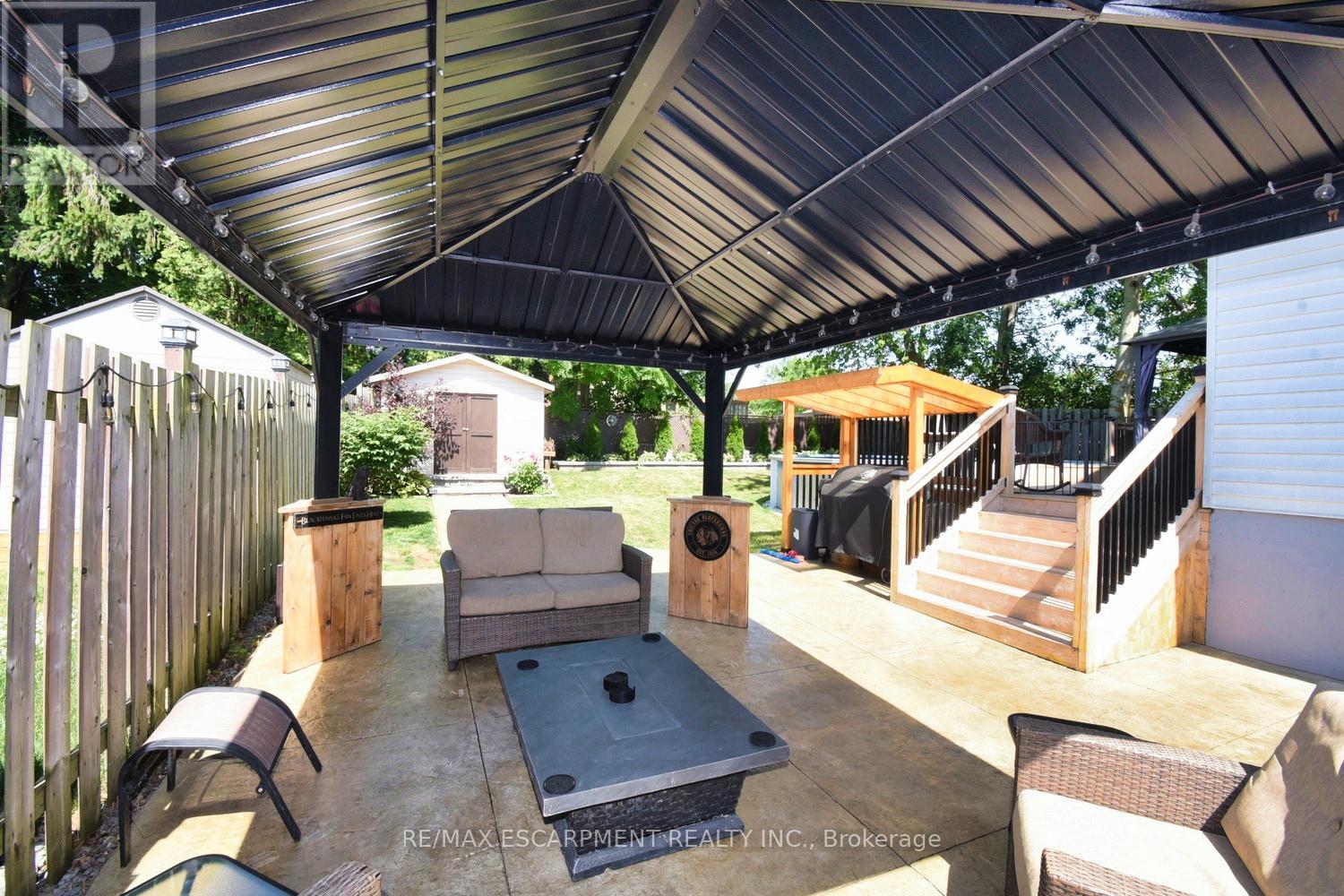 Photo 40 of 59 Yorkdale Crescent, Hamilton ON