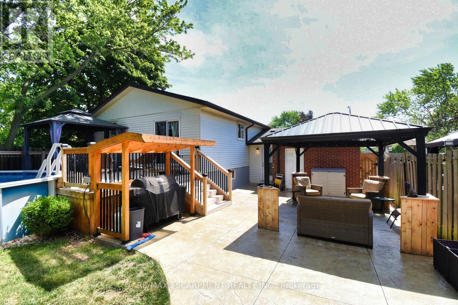Photo 42 of 59 Yorkdale Crescent, Hamilton ON