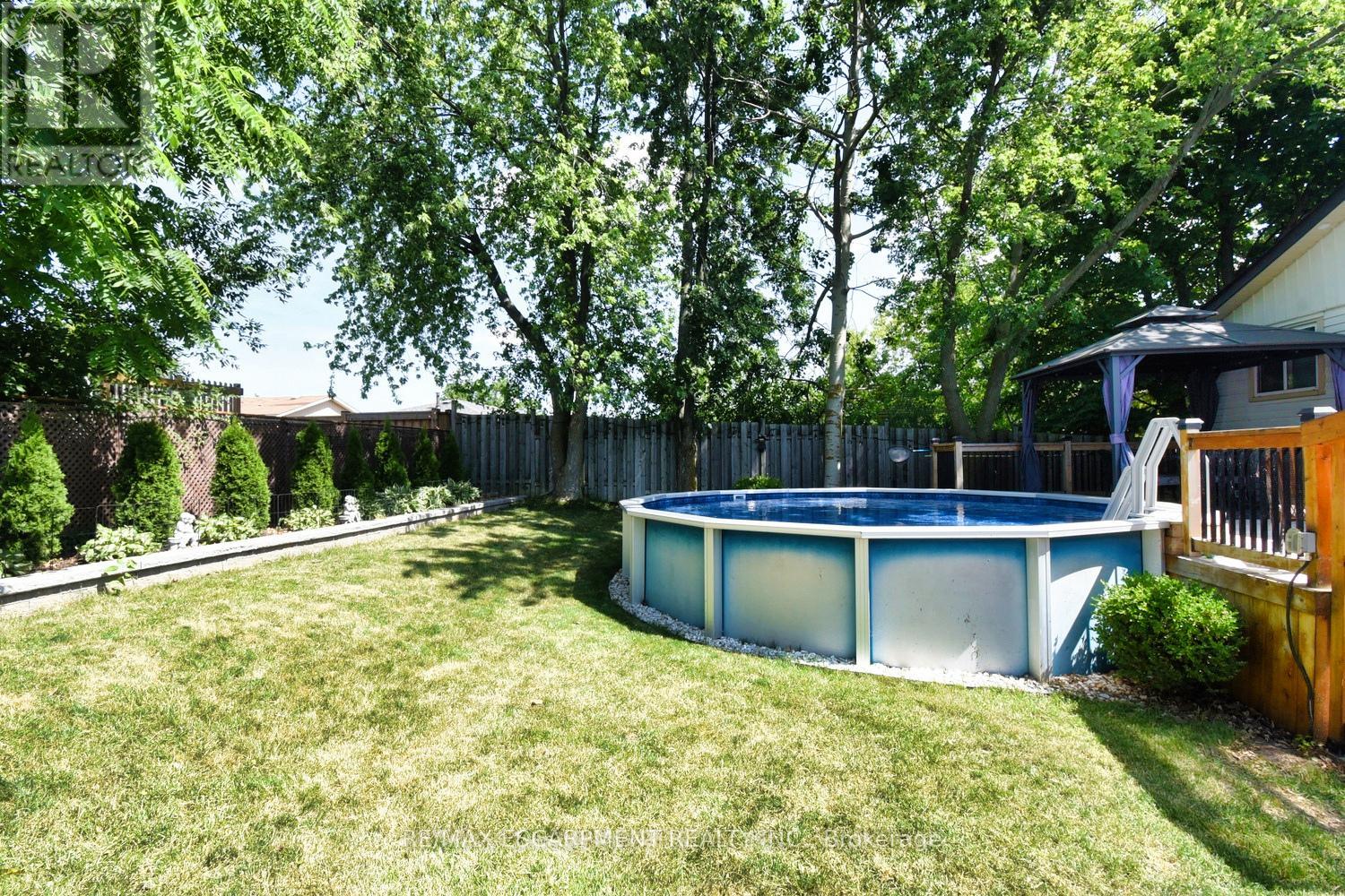 Photo 44 of 59 Yorkdale Crescent, Hamilton ON