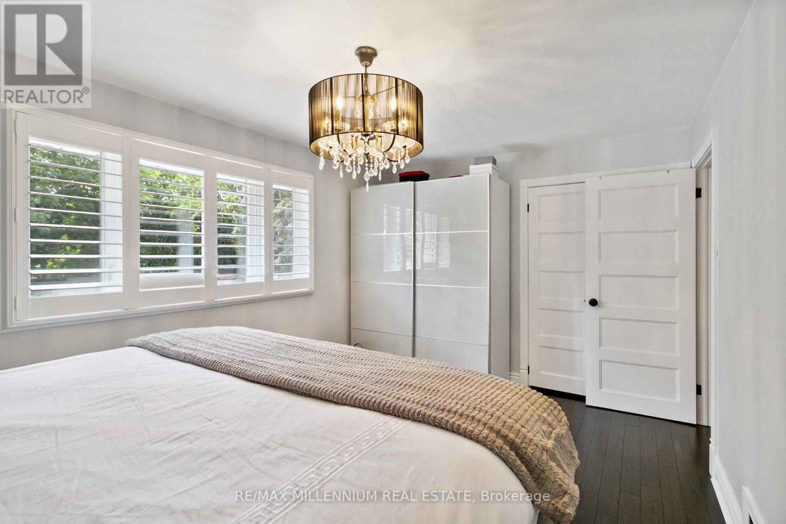 250 DAPHNE AVENUE - 27