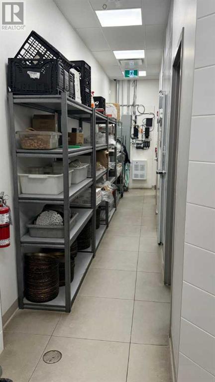 Villeges pizza, 3915 17 Avenue SW, Calgary, Alberta