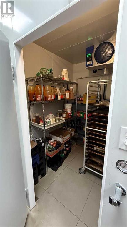 Business for Sale in Villeges pizza   Avenue SW Calgary 