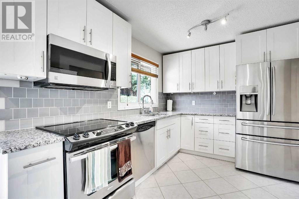 Single Family House Bungalow for Sale in  Harrow Crescent SW Haysboro Calgary 