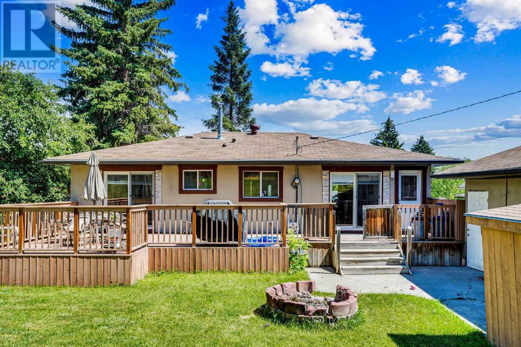 Single Family House Bungalow for Sale in  Harrow Crescent SW Haysboro Calgary 