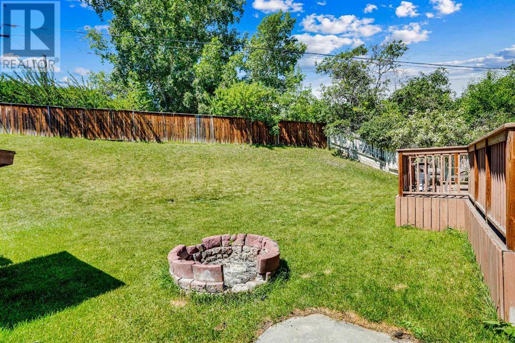 Single Family House Bungalow for Sale in  Harrow Crescent SW Haysboro Calgary 