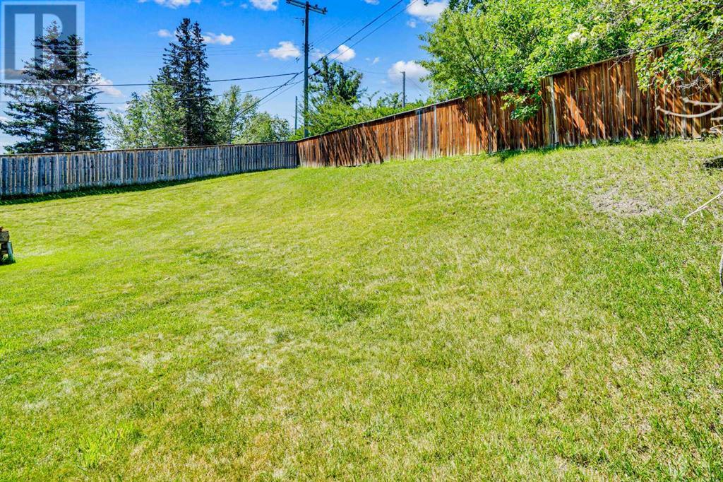 Single Family House Bungalow for Sale in  Harrow Crescent SW Haysboro Calgary 