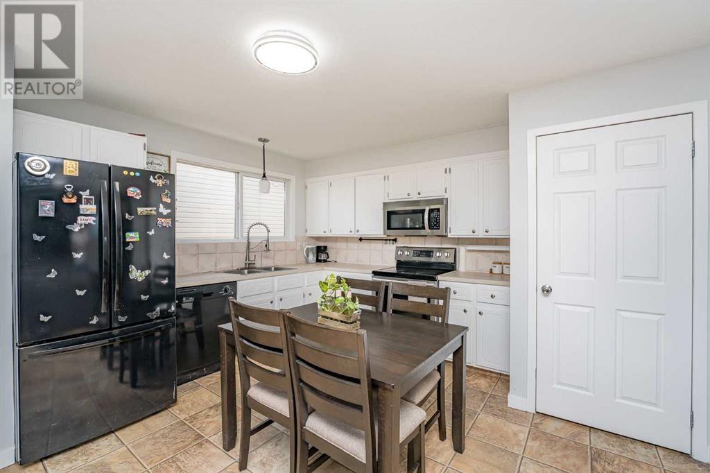 Single Family House 4 Level for Sale in  Castleglen Road NE Castleridge Calgary 