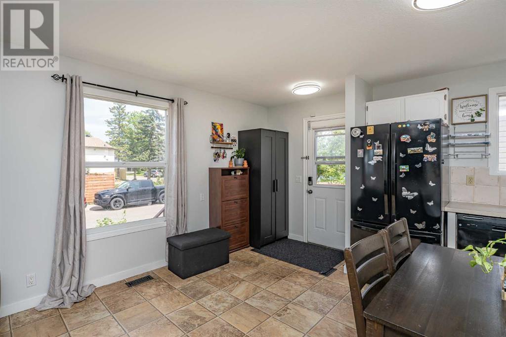 Single Family House 4 Level for Sale in  Castleglen Road NE Castleridge Calgary 