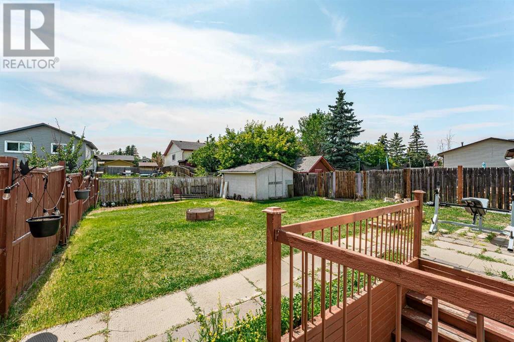 Single Family House 4 Level for Sale in  Castleglen Road NE Castleridge Calgary 
