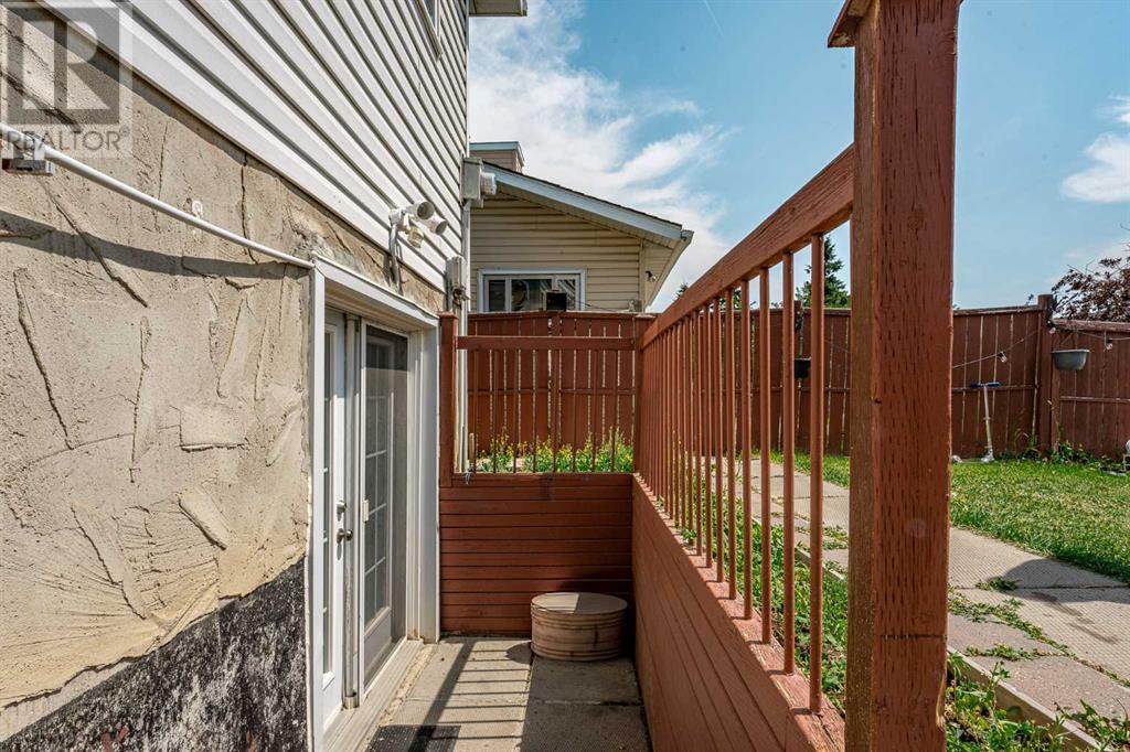 Single Family House 4 Level for Sale in  Castleglen Road NE Castleridge Calgary 