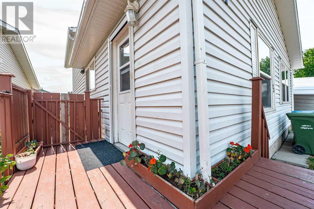 Single Family House 4 Level for Sale in  Castleglen Road NE Castleridge Calgary 
