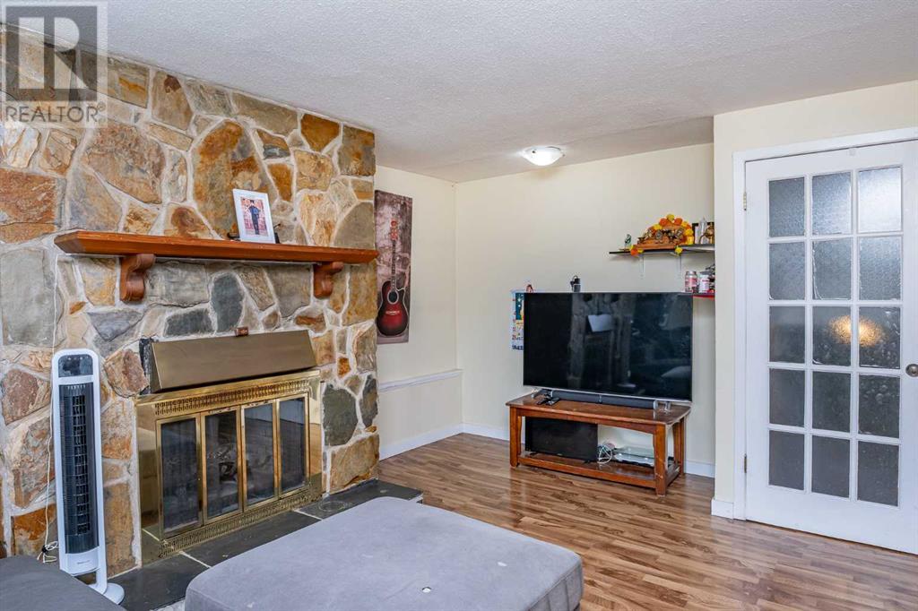 Single Family House 4 Level for Sale in  Castleglen Road NE Castleridge Calgary 