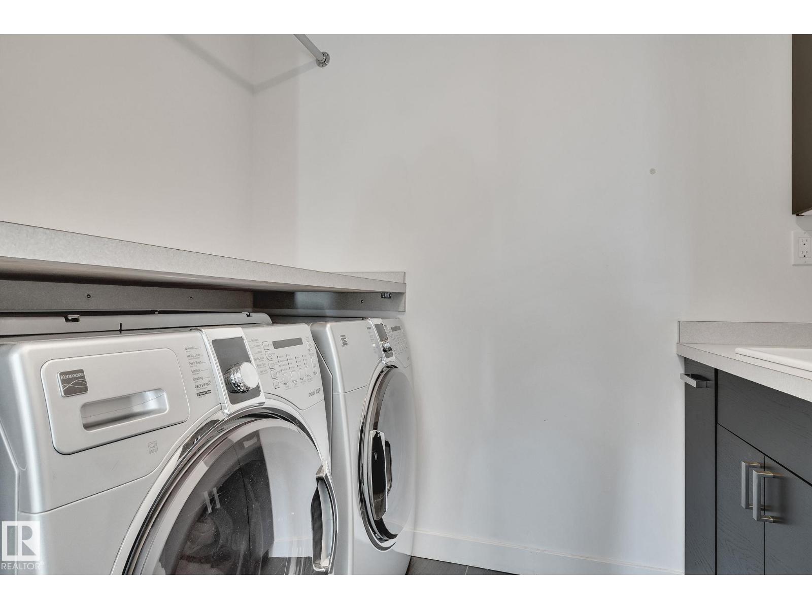Photo 57 of 9457 100 A Av Nw, Edmonton AB