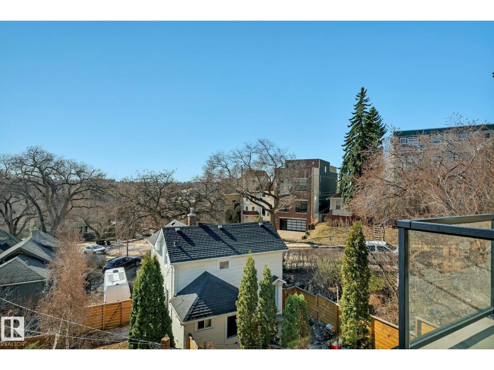 Photo 46 of 9457 100 A Av Nw, Edmonton AB