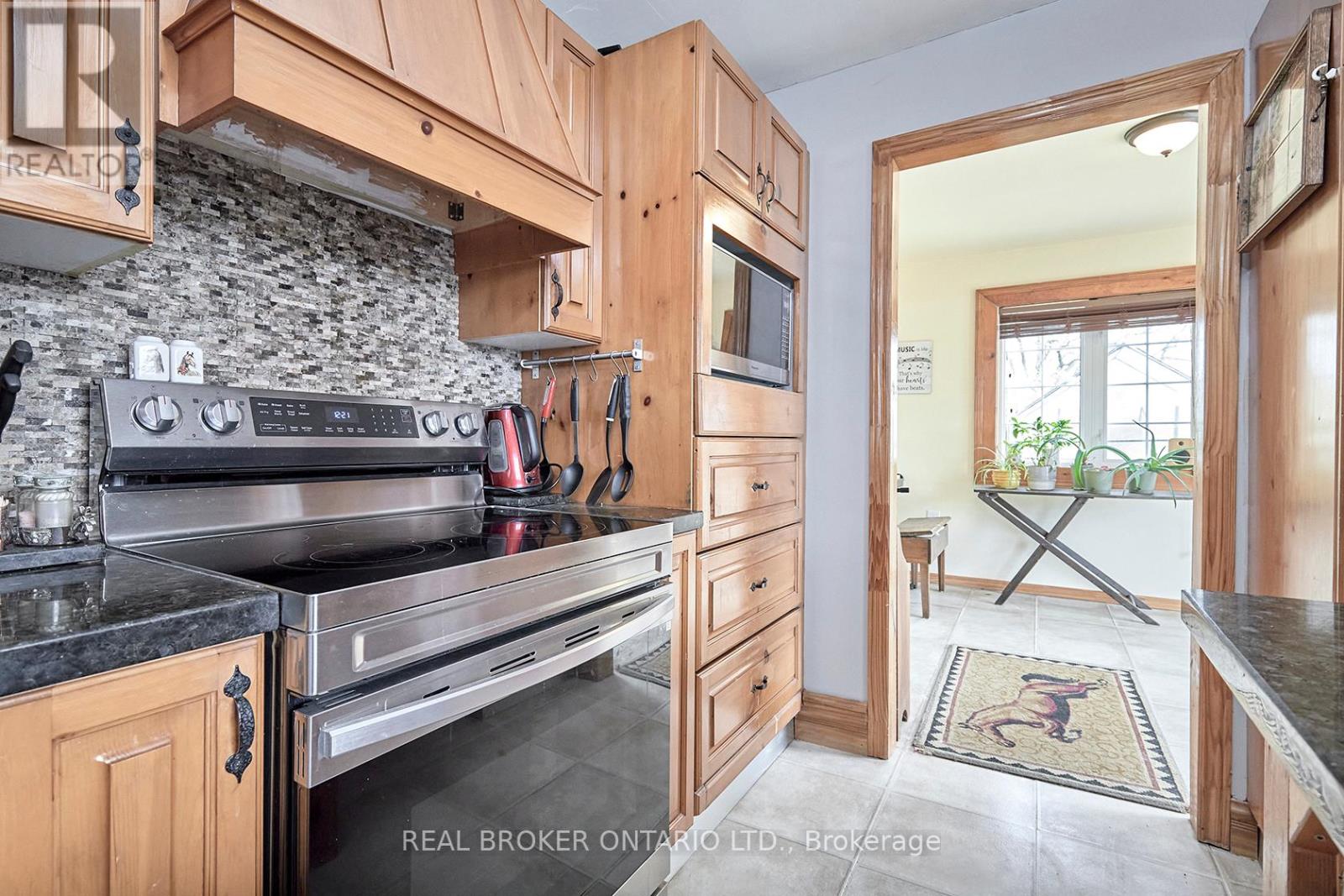 Photo 15 of 504224 89 Highway, Amaranth ON